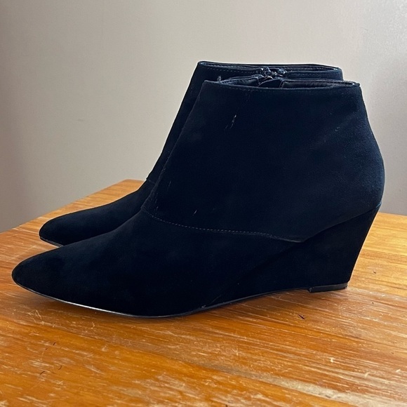 Sole Society Pointed Toe Wedge Bootie - Picture 5 of 15